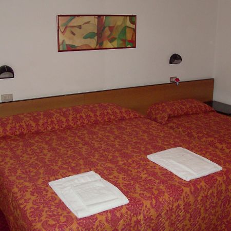 Niagara Hotel Ρίμινι Εξωτερικό φωτογραφία