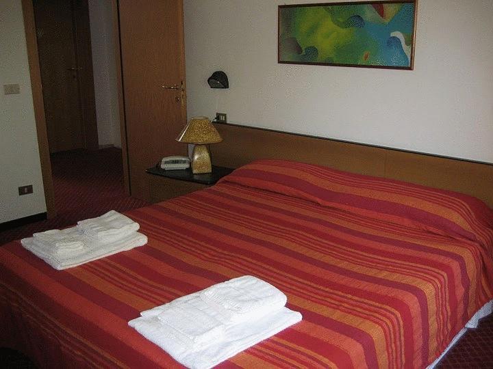 Niagara Hotel Ρίμινι Εξωτερικό φωτογραφία